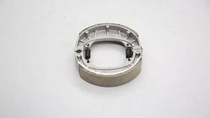 ผ้าดั้มเบรคหลัง ผ้าดิสเบรก ผ้าเบรก เเอร์เบลด เบรคหลังดรีม ผ้าดรั้มเบรคหลังรถ+สปริง ผ้าเบรคหลัง สำหรับรุ่น Wave100 Wave125 Wave110i ใส่ได้กับรถมอไซค์ ทุกรุ่น เนื้อผ้าเบรคหนาใช้งานได้นาน