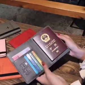 [กระเป๋าพาสปอร์ต Neutral Multi-Purpose กระเป๋าใส่หนังสือเดินทางหนัง Tri-Fold กระเป๋าจัดระเบียบเอกสารผู้ถือ]