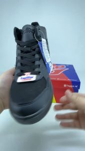 Sepatu Sekolah Semi Boots Hitam Sneakers Sekolah Anak Laki-Laki Polos Victory High