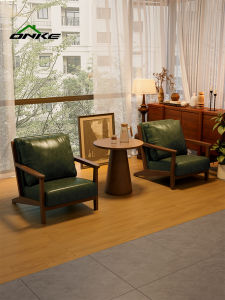 Vintage Style Dining Table And Chair Set for Coffee Shop Tea Room Bed And Breakfast Hotel Reception Balcony Leisure Sofa Chair