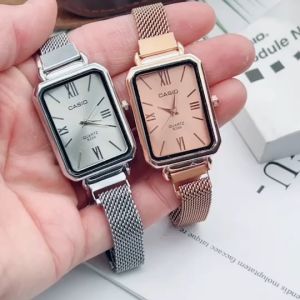 นาฬิกา ผู้หญิง แบรนด์ แบบทางการ สไตล์มินิมอล สายนาฬิกา สแตนเลส แบบแม่เหล็ก ไม่ต้องตัดสาย ทรงสี่เหลี่ยม หน้าปัด 30 มม แถมกล่องฟรี