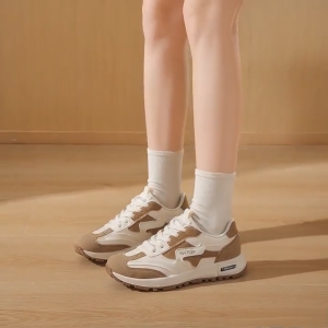 Womens sports shoes stylish and versatile casual shoes Youthful vibrant womens running shoes for the young