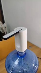 【KONKA】Automatic Water Dispenser Pump Foldable Hidden Water Outlet USB Charging Rechargeable Portable Water Bottle Dispenser Pump With 50CM Water Pipe 可折叠抽水器 电动饮水泵