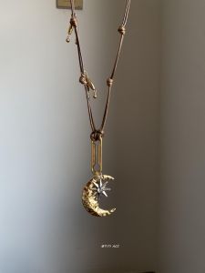 สร้อยคอจี้ดวงจันทร์สีทอง 8 แฉก ดีไซน์เก๋ไก๋สำหรับผู้หญิง เครื่องประดับแฟชั่น สร้อยคอแบบเดี่ยว ขนาดใหญ่ สร้อยคอแบบเดี่ยว