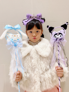 Bàn Tay Ma Thuật Sáng Đèn Sanrio Dễ Thương Chống Trượt Cho Bé Gái Phụ Kiện Tóc Dễ Thương Hình Bướm Cho Bé Gái