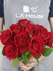 Red Silk Rose Flowers Artificial Faux Velvet Living Room Dining Table Decorations Home Decoration Fake Flower Bouquet
