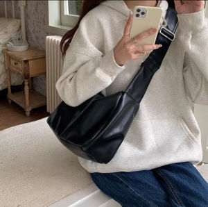 Large Capacity Soft Leather Tote Bag Commuter Shoulder Crossbody Bag for Class New 2024 Womens Handbag Casual Bucket Shape