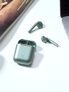 SPRISE J18 หูฟังไร้สายบลูทูธ 5.3 หูฟังสเตอริโอเบสควบคุมสัมผัสพร้อมไมโครโฟน แบตเตอรี่ 4 ชม. ชาร์จได้ 10 ครั้ง สำหรับสมาร์ทโฟนและ PC