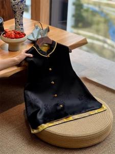 เสื้อกั๊กไหมสีดำสไตล์ Song Dynasty สำหรับผู้หญิง ฤดูใบไม้ผลิและฤดูใบไม้ร่วง เสื้อกั๊กแฟชั่นขนาดเล็ก เสื้อคลุมกันหนาวที่สวยงามและน่ารัก