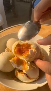 ไข่เป็ดเค็มซูนเฮาลาวา