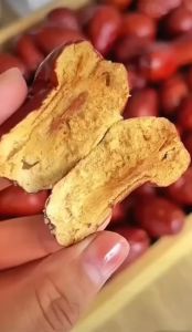 1KG TÁO ĐỎ HOÀ ĐIỀN TÂN CƯƠNG LOẠI 1 NGON HẢO HẠNG