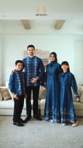 Baju Lebaran 2025 Couple Keluarga Series QURROTA CLASSIC BLUE By Memora - Family Set Lebaran 2025 - Original Amanah - Baju Couple Pasangan Lebaran 2025