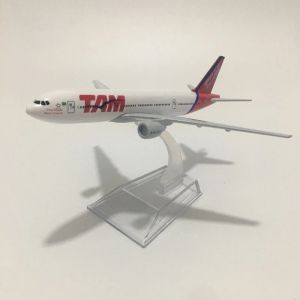 16CM B-777 Brazil TAM AirLines Mô Hình Máy Bay Chở Khách Bằng Hợp Kim Diecast Bộ Sưu Tập Máy Bay Bằng Kim Loại Trang Trí Cửa Hàng Quà Tặng Dành Cho Lứa Tuổi Từ 14 Trở Lên
