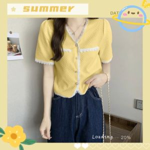 Wulove ขายดี🌸 เสื้อผ้าแฟชั่น เสื้อผ้าผู้หญิง รุ่นนี้มาแรงดีไซน์เกาหลีมากๆ คอวี เนื้อผ้าสวมใส่สบาย 4 สีพาสเทลน่ารัก ราคาโค