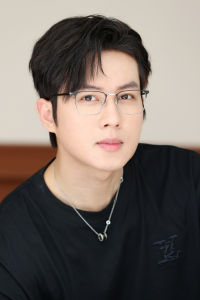 Photochromic Progressive Multifocal Reading GlassesRectangular Frame Magnifying GlassTinted EyeglassesPresbyopic Glasses