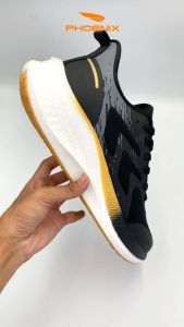 Phoenix Nawasena Sepatu Running Pria