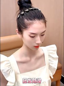Lược chải tóc hình hoa thời trang hàn quốc có thể giúp phụ nữ tổ chức lược chải tóc và phụ kiện tóc ở phía trước và phía sau đầu