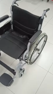 [Same-Day Delivery] Foldable Detachable Armrest and Footrest (DAF) Wheelchair - Kerusi Roda Ringan