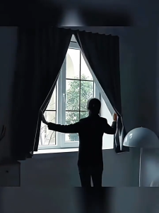 NEW ผ้าม่าน ผ้าม่านตีนตุ๊กแก กันแสงUV100% ผ้าม่านกันแสง สไตล์มินิมอล ม่านประตู ติดตั้งง่าย ผ้าม่านมีกาวในตัว