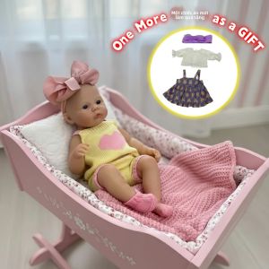 Búp Bê Tái Sinh Giống Như Thật Cô Gái Búp Bê Tái Sinh Mở Miệng Kiểu Meadow Bằng Silicon Nguyên Khối 33CM Búp Bê Em Bé Mềm Mại Với 2 Bộ Quần Áo Có Thể Giặt Được Da Được Vẽ Có Thể Giặt Được Dành Cho Bé Gái Trên 14 Tuổi