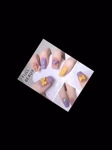 อะไหล่ติดเล็บลายหัวใจหลายสี หลังนําเข้าอบจะเปลี่ยนเป็นอีกสีค่ะ