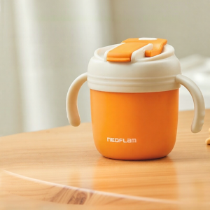 Child-friendly Stainless Steel Sippy Cup with Lid