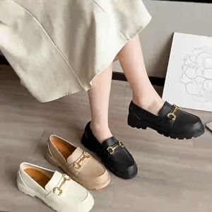 ส่งเร็ว🚚3สี รองเท้าสวมหุ้มส้น โลฟเฟอร์ รองเท้าแตะ วัสดุทำจากยางอย่างดี รองเท้าวิลเทจ