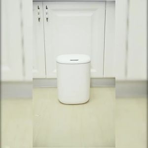 ถังขยะอัจฉริยะ ความรู้สึกระดับสูง ช่องแคบ ถังขยะขนาดใหญ่ เซ็นเซอร์อัตโนมัติเต็มรูปแบบ ฝาเปิดไฟฟ้า เปลี่ยนถุงบรรจุ ถังขยะ