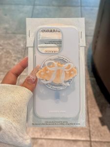 สไตล์เกาหลี ผีเสื้อโบว์วัวฮอร์นเคสโทรศัพท์สําหรับ Apple 15pro Max Iphone 13 รุ่นใหม่ 14 Dual Layer 16 ผู้หญิง ขาตั้งแม่เหล็ก