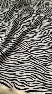 Vải Lụa 75D In Họa Tiết - Chất Mỏng Mềm Rũ Đàn Hồi Khổ 1m5 - May Đầm Váy Áo Kiểu Đồ Bộ