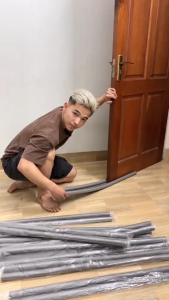 (2 TẶNG 1) Thanh Nẹp Xốp Chắn Khe Cửa Chống Ồn Chống Bụi Ngăn Gió Lùa Côn Trùng – Nẹp Cửa Cách Nhiệt Tiện Ích Gia Đình (Dài 95cm)