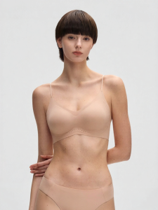 Bananain | Seamless Gathering Bra For Small Breasts