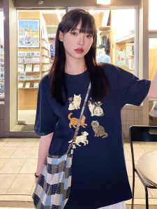 เสื้อยืดแขนสั้นผ้าฝ้ายแท้สำหรับผู้หญิง ฤดูร้อน 2025 ใหม่ ขายดี สีน้ำเงินเข้ม ลำลอง ครึ่งแขน เสื้อตัวบนสุดเก๋