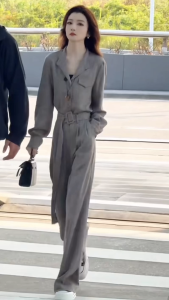 เสื้อเชิ้ต คอปกพับได้ แขนยาว ปลายแขนติดกระดุม ผ้าทวิต เซ็ต 3 ชิ้น + กางเกงขากระบอก ซิปหน้า เอวยางยืด พร้อมเข็มขัดผ้า ชุดทำงาน #10136