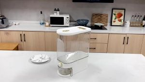 VIVA Home Living 20L High-Capacity Plastic Rice Dispenser with Independent Measuring Cup and Insect-Proof Sealed Grain Container