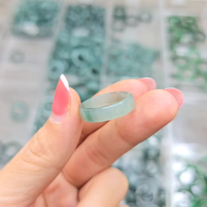 Q2003 Nhẫn Lam Ngọc bản vuông chuẩn type A băng trong loại xịn không kén mệnh - Phong Thuỷ TUDO