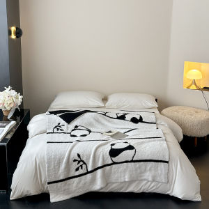 Ins Large Size Half Velvet Blanket Comfortable Cute Cat Cat Skin Friendly Lightweight Casual Cover Blanket Nap Blanket