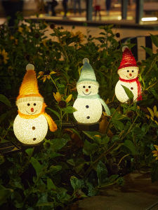 BEAUTY IN THE LIGHT | Christmas Decorative LED Snowman Solar Powered Lawn String Lights