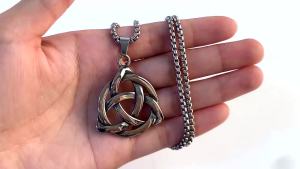 Classic Vintage Triquetra Trinity Knot Pendant For Women Men Stainless Steel Vikings Amulet Necklace Scandinavian Jewelry Gifts