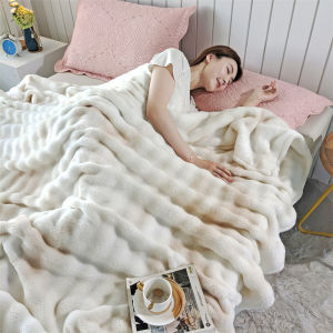 Faux Rabbit Fur Printed Multicolor Blanket for Single Sofa Use