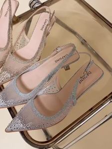 Daphne | Elegant Portable High Heels