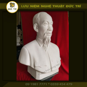 TƯỢNG BÁC HỒ - CAO 70cm - Cỡ Lớn . *Chất liệu Thạch cao ( màu trắng màu nhũ đồng) *Chất liệu nhựa Composite ( màu trắng màu nhũ đồng)