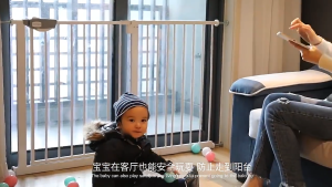 Baby Safety Gate、Adjustable Safe Fence for baby Pet Metal gate、Suitable for Kitchen Bedroom Stair Hallways Doorways Fences ,Two Way Auto Swing