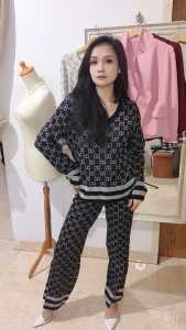 LooWear Setelan Knit Rajut import BKK Wanita Baju Sweater Dengan Celana Panjang Motif Batik Bunga Branded Kekinian