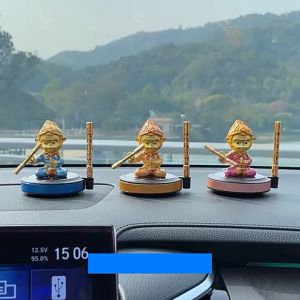pajangan parfum Mobil Ornamen Sun Wukong bertenaga surya aromaterapi perlengkapan dekorasi interior mobil