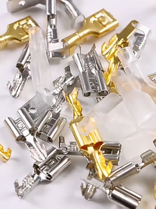 (10 ชุด/ 30 ชิ้น) หางปลา ทองเหลืองแท้ แบนเมีย / แบนผู้ พร้อมปลอก รับสินค้าตามรูป หางปลาทองเหลืองแบน 6.3 มม. ร้านในไทย หางปลาต่อสายไฟ ขั้ว 6.3