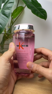 Kerastase Genesis Bain Hydra-Fortifiant 250ml ( Delicate fortifying shampoo for weakened hair prone to falling due to breakage )