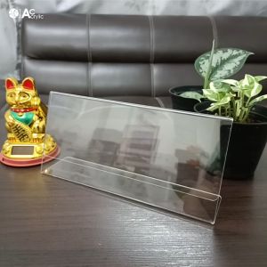 ป้ายอะคริลิคตั้งโต๊ะ 21x9.5cm. โชว์ 1 ด้าน ทรง L (21x9.5)