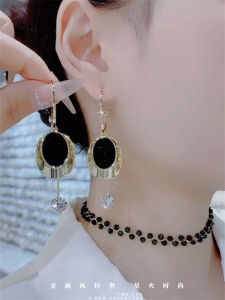 Fashionable Geometric Color Block Sequin Earrings Womens Luxury Sensation Elegant Design Alloy Embedded Artificial Gem Jewelry