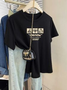 เสื้อยืดแขนสั้นผู้หญิงคอตตอนสีดำสไตล์อเมริกัน ทรงเข้ารูป แฟชั่นฤดูร้อน ทรงปกติ ผ้าฝ้ายแท้ ลายดอกไม้ ลายตัวอักษร เสื้อยืดคอกลม